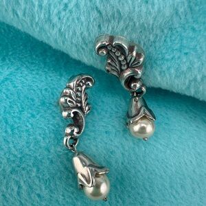 Brighton EUC Silver and Pearl Earrings